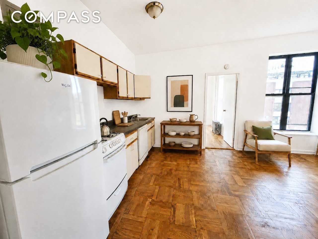 300 Quincy St #3C - Photo 2 of 6