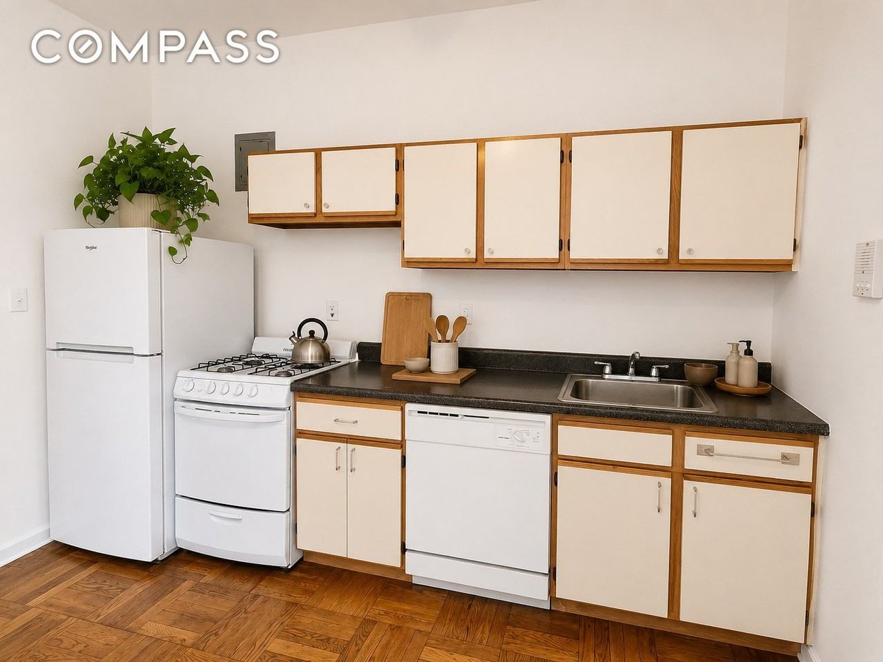 300 Quincy St #3C - Photo 3 of 6