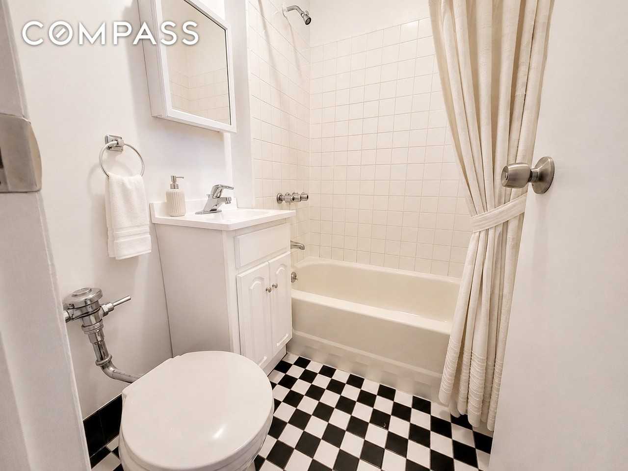 300 Quincy St #3C - Photo 6 of 6