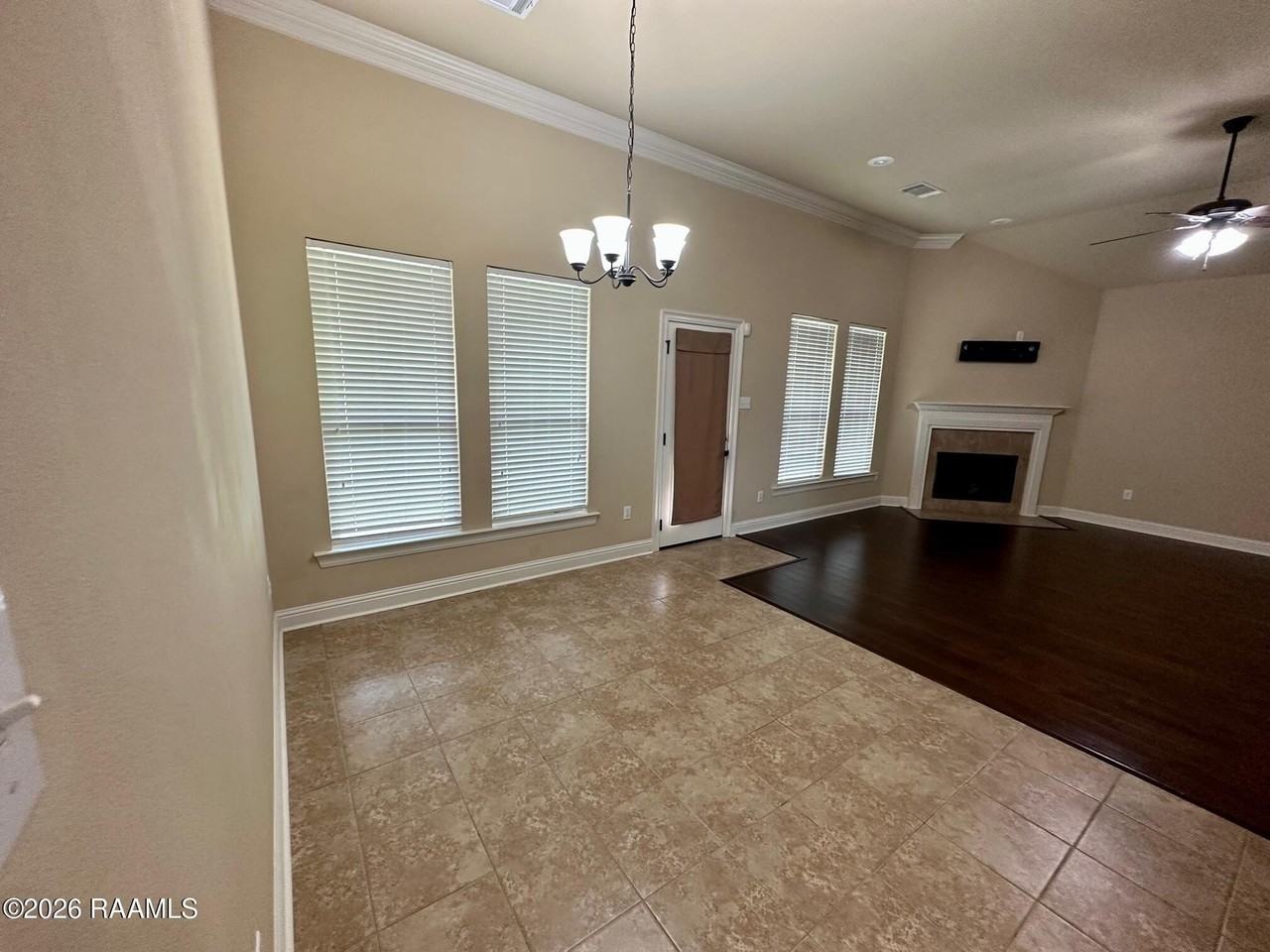 42537 Wynstone Dr - Photo 3 of 14