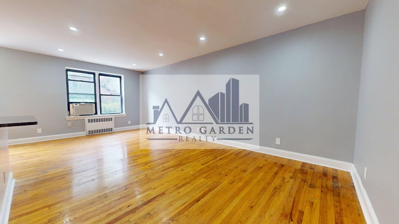 105-20 66th Road #2B - Photo 4 of 34
