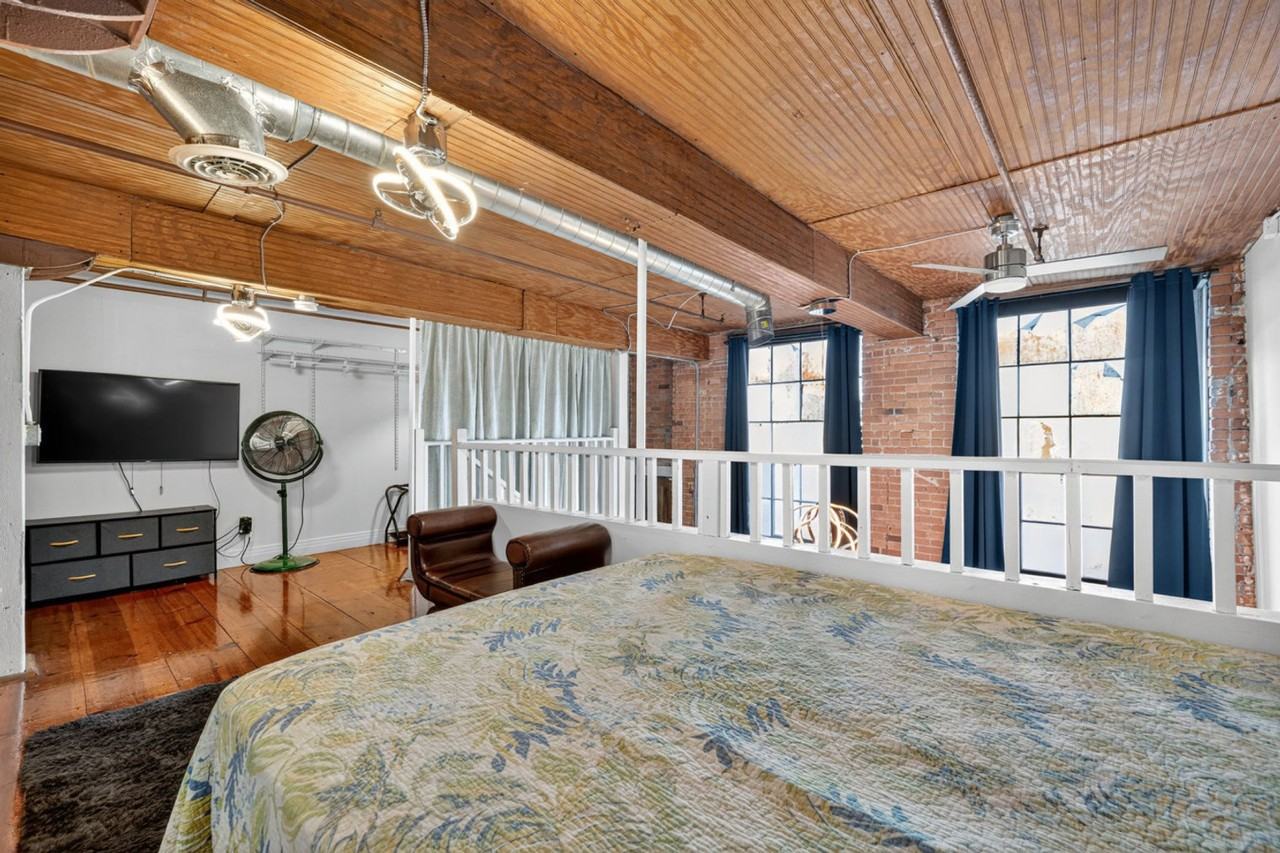 226 Mount Elliott St #1437644P - Photo 6 of 22