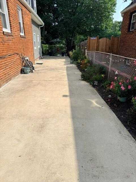 3820 Allison St - Photo 2 of 12