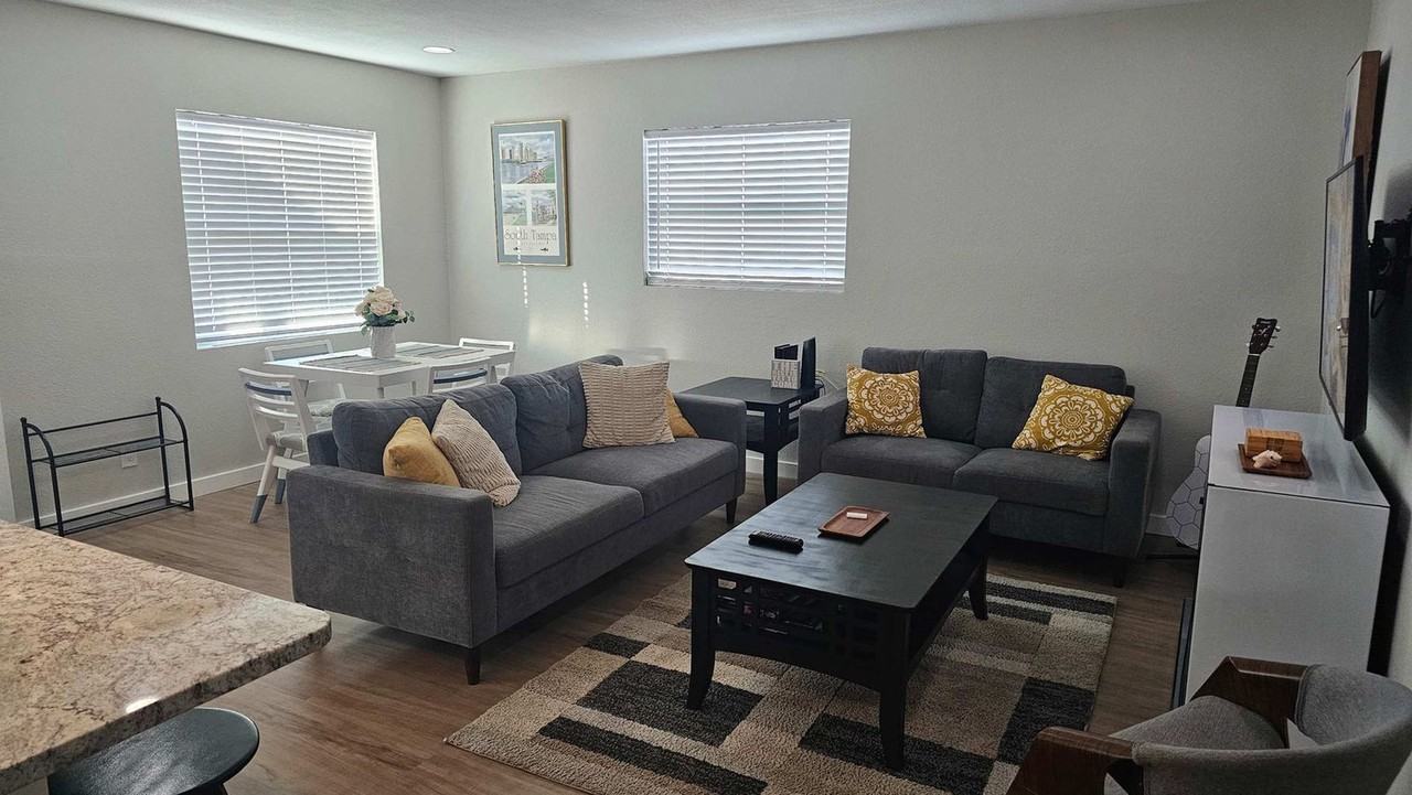 6614 S Mascotte St #1591557P - Photo 3 of 44