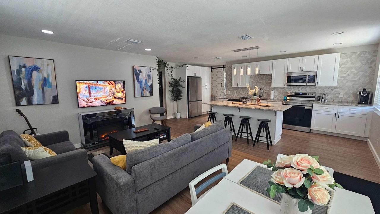 6614 S Mascotte St #1591557P - Photo 6 of 44
