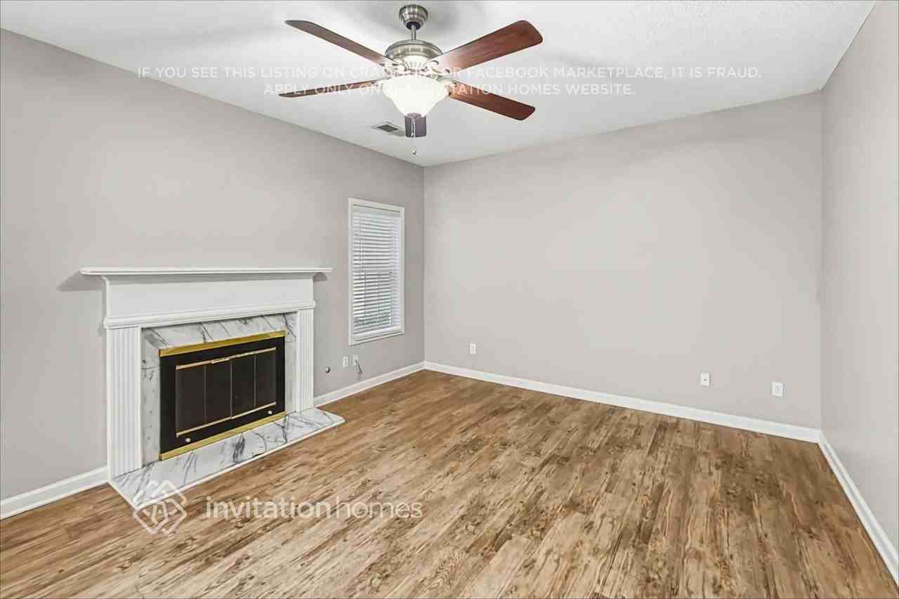 8220 River Mill Ct - Photo 5 of 25