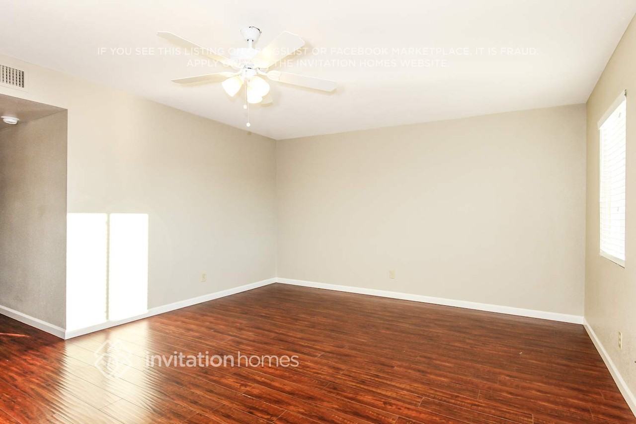 14419 N 52nd Ln - Photo 6 of 21
