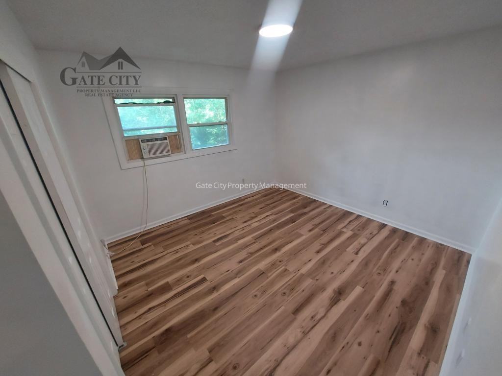 2330 Kersey St Apt G - Photo 7 of 11