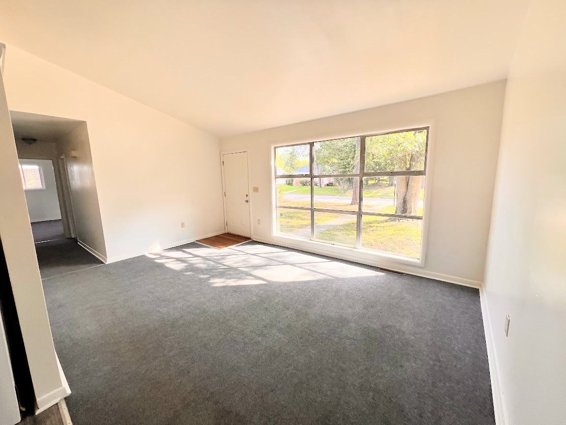 2146 Colston Street - Photo 3 of 9