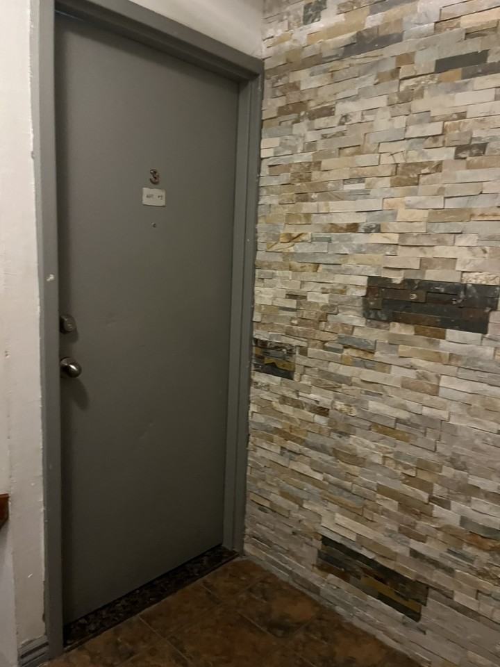1292 Danforth Ave - Photo 2 of 19