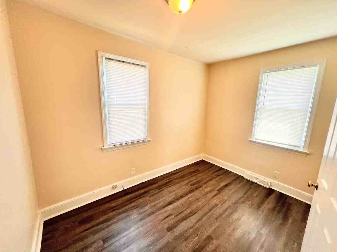 237 South 12th Avenue - Photo 5 of 9