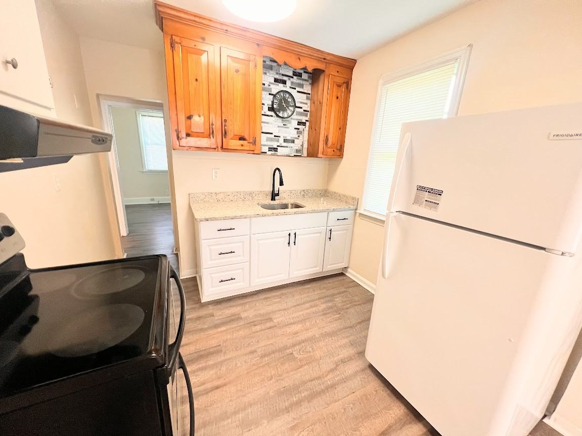 237 South 12th Avenue - Photo 6 of 9