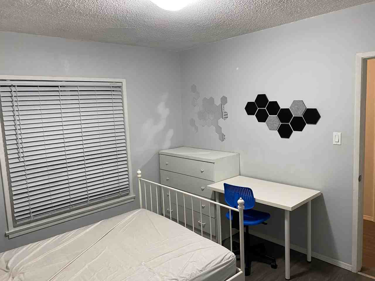 1000 East 21st Avenue - Photo 5 of 11