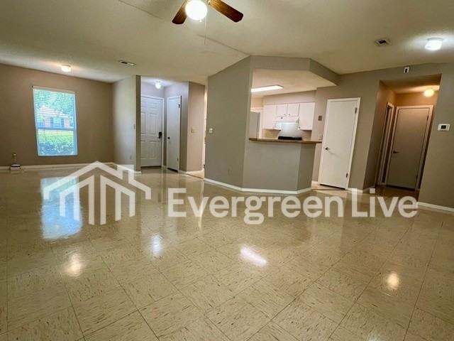 108 Viola Ct - Photo 4 of 14