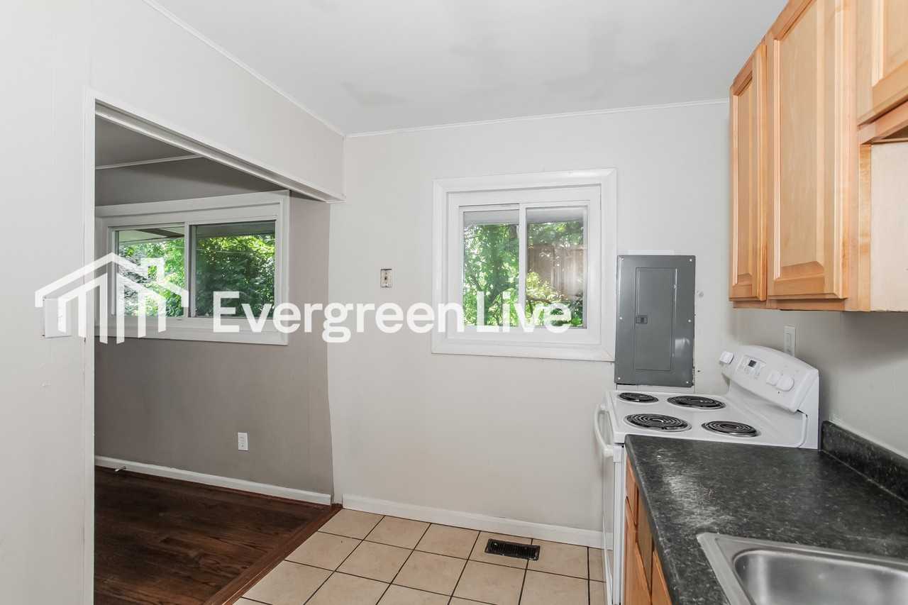 1263 Murat Ct - Photo 7 of 15