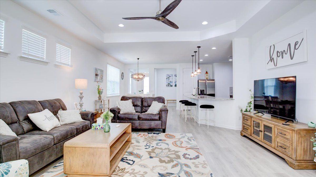 125 Parrot Ave - Photo 3 of 39