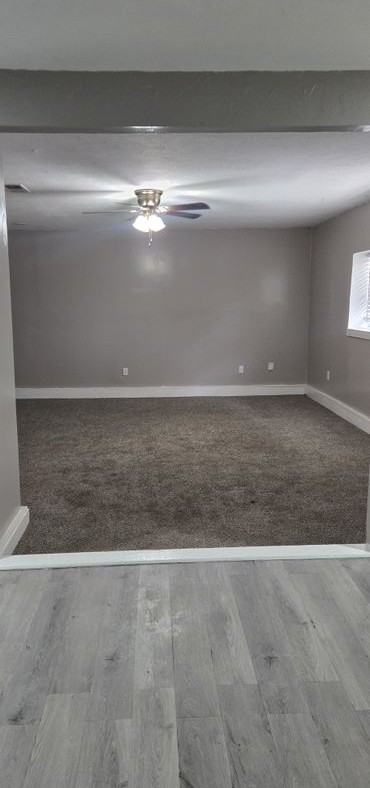 324 Clary Dr - Photo 2 of 18