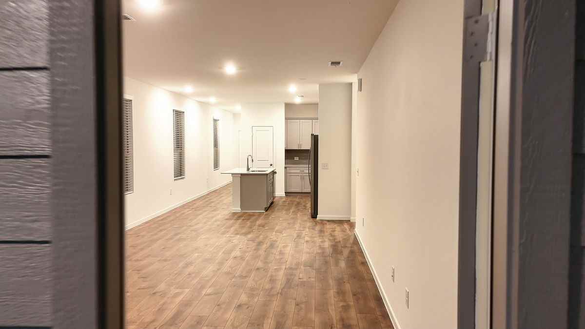 15932 Blass Valley Dr - Photo 3 of 33