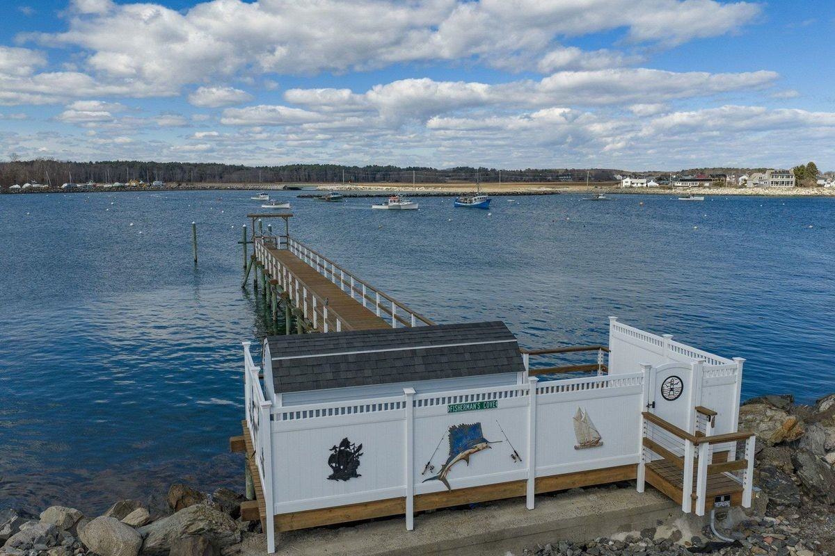 130 Harbor Rd - Photo 4 of 37