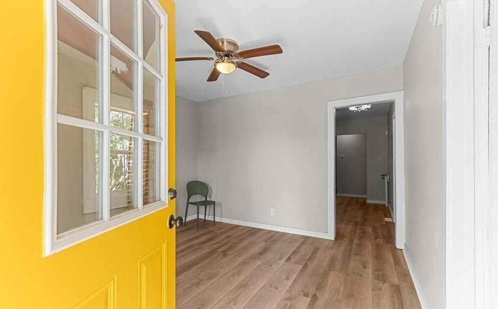 2164 Monroe Ave - Photo 2 of 9