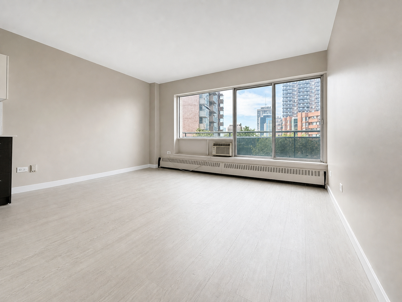 1150 Rue Sherbrooke Est - Photo 7 of 21