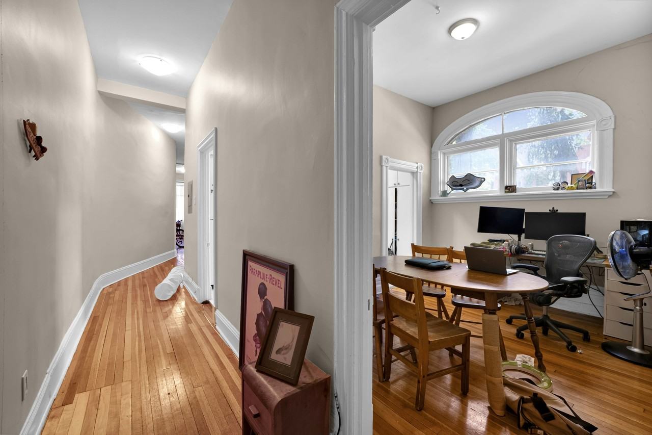 290-292 Daly Avenue - Photo 6 of 12