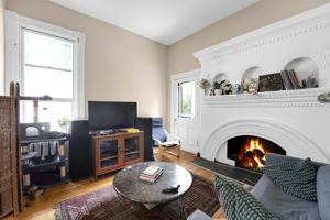 featured image of 292 290-292 Daly Avenue - 292-1