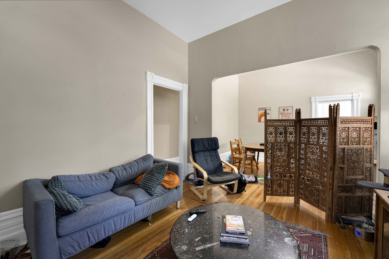 290-292 Daly Avenue - Photo 2 of 11