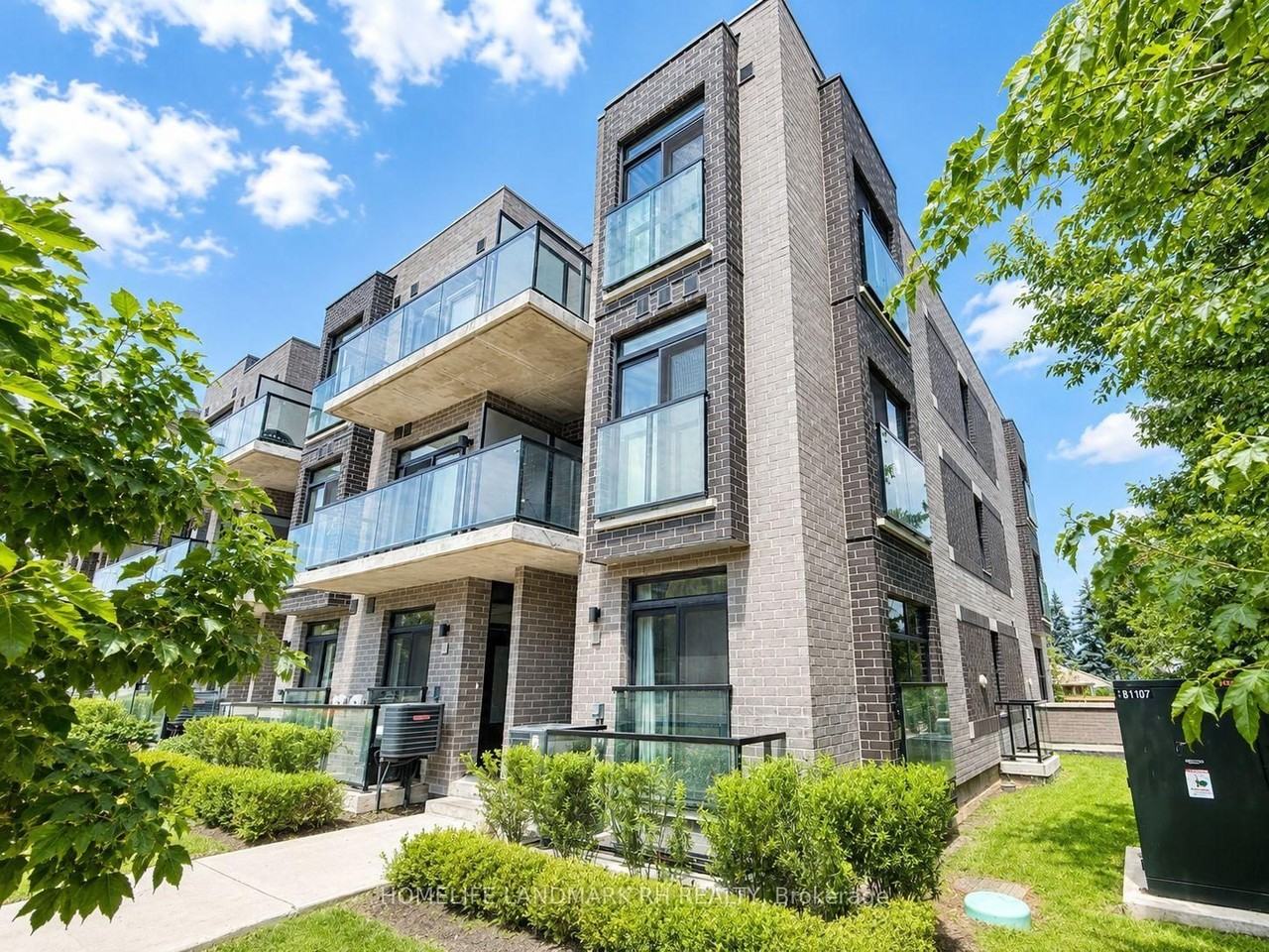 268 Finch Avenue East #20 - Photo 5 of 16