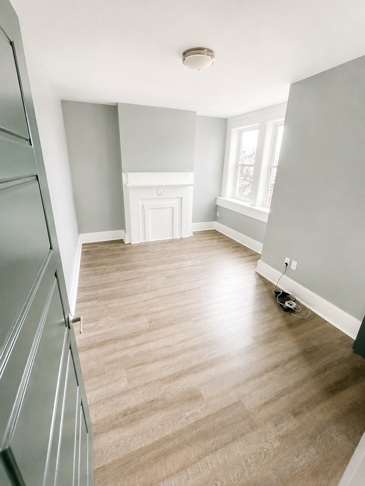 1656 Broadway Avenue #201 - Photo 6 of 7