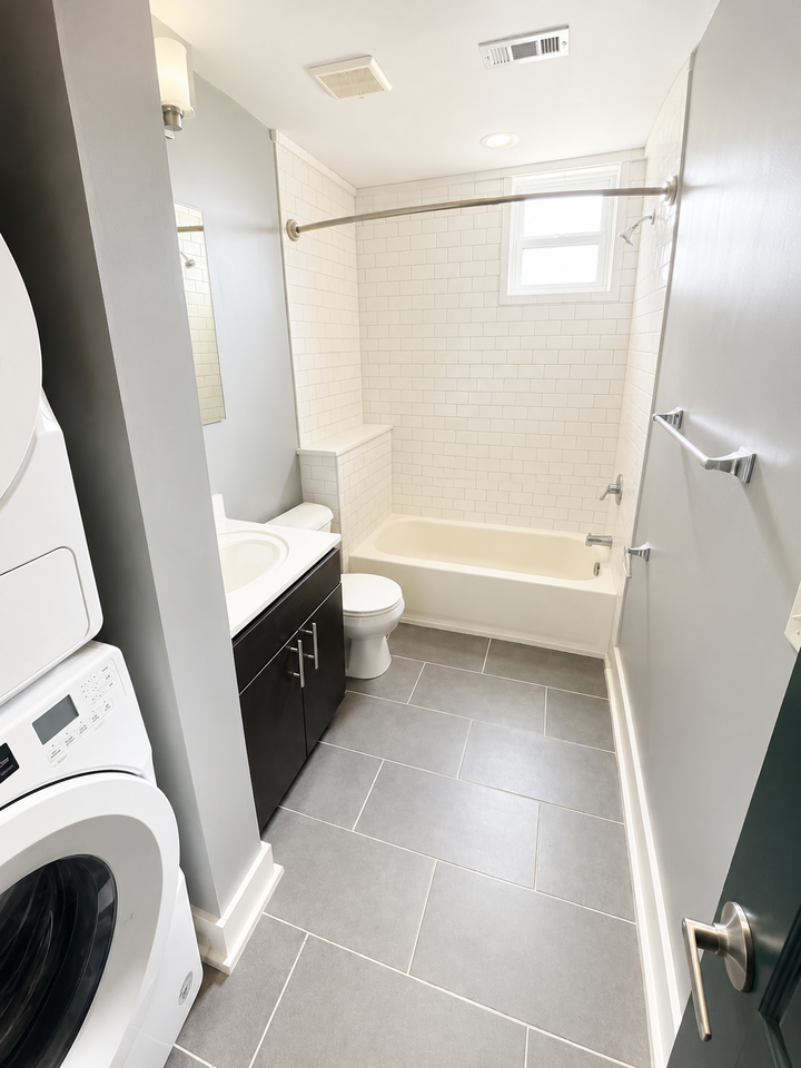 1656 Broadway Avenue #201 - Photo 7 of 7