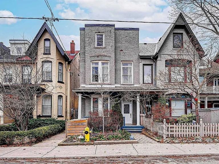 274 Major Street - Photo 5 of 18