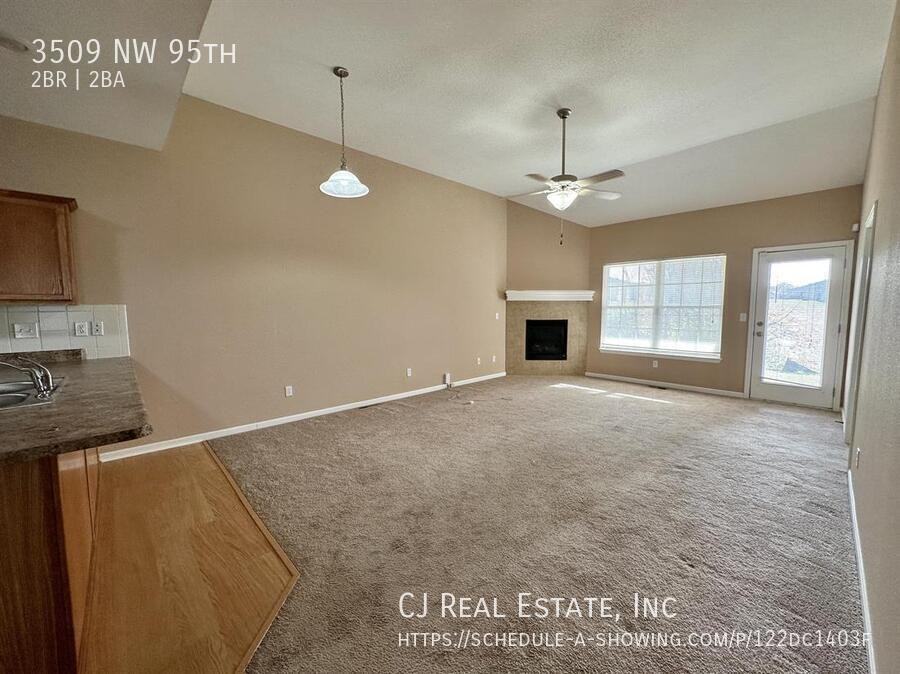 3509 Nw 95th St - Photo 4 of 11