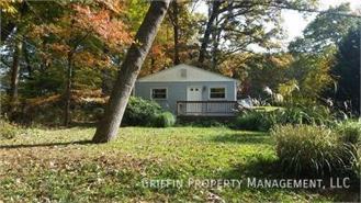 8402 Sleepy Hollow Rd - Photo 1 of 1