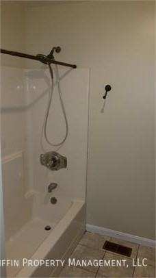 8402 Sleepy Hollow Rd - Photo 3 of 13