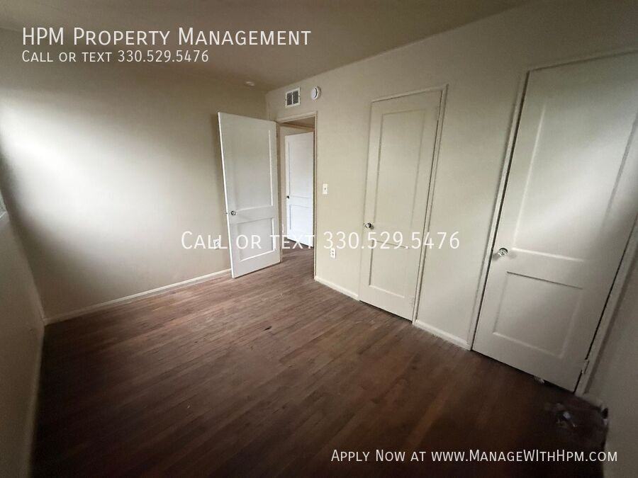 1923 Bollinger Ave Ne - Photo 7 of 10