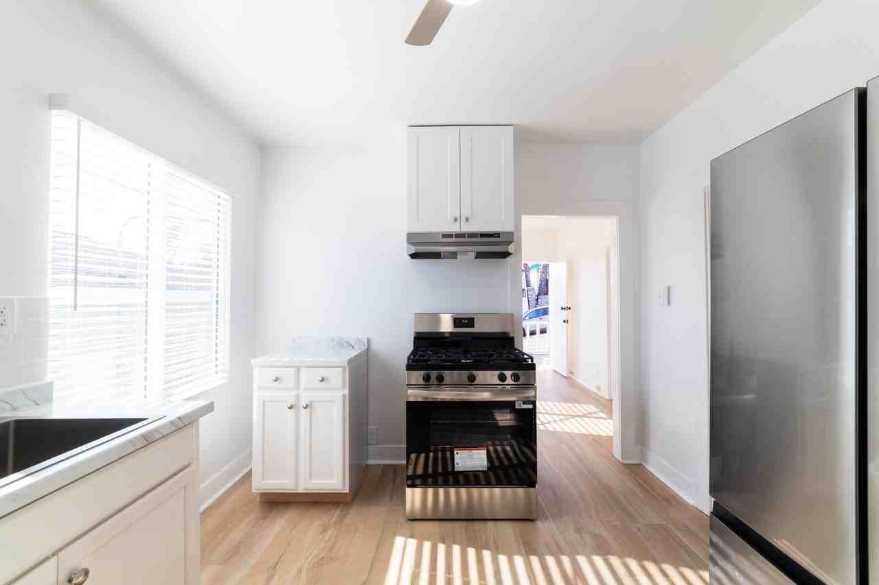 1610 Kearney St - Photo 7 of 22