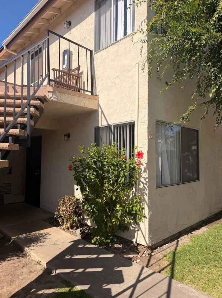 14702 Plaza Dr - Photo 2 of 9