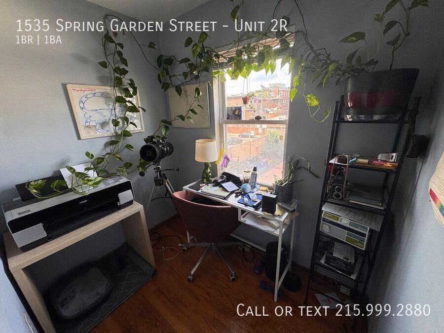 1535 Spring Garden St #2R - Photo 4 of 6