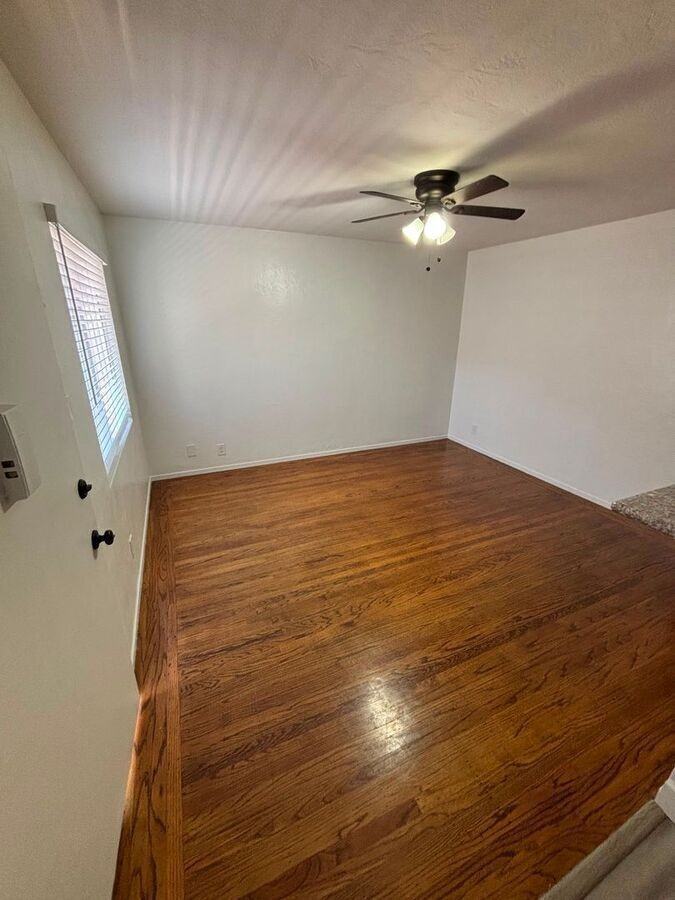 414 Staten Ave #2E - Photo 3 of 10