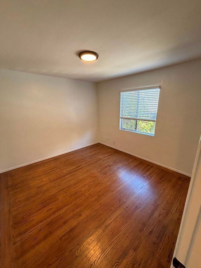 414 Staten Ave #2E - Photo 5 of 10