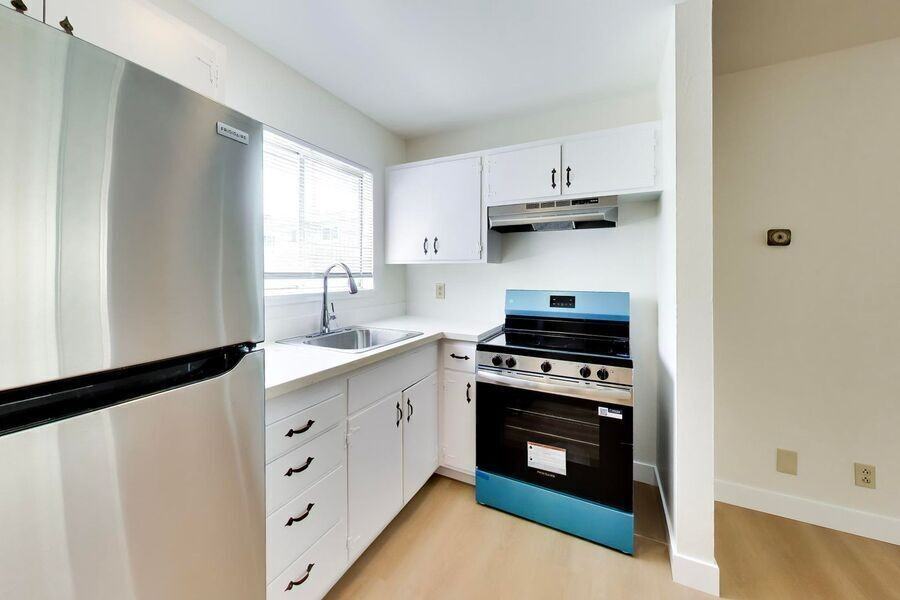 693 San Bruno Ave #04 - Photo 2 of 11