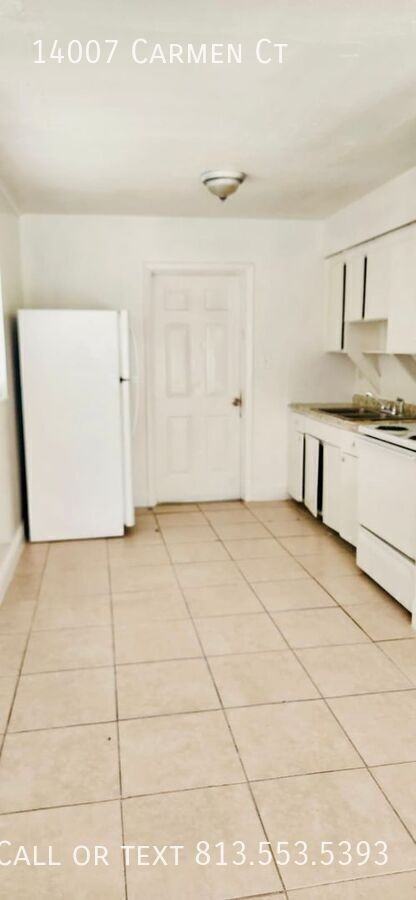 14007 Carmen Ct - Photo 4 of 9