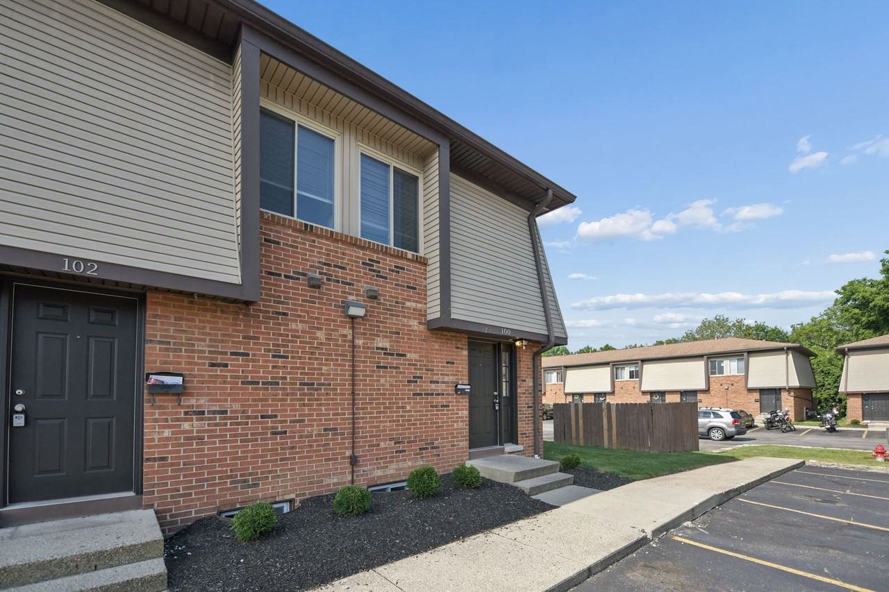 Rocky Creek Townhouse Apartments - Photo 4 of 8