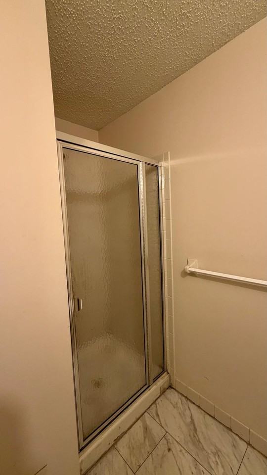 221 Prestwick Way - Photo 4 of 19