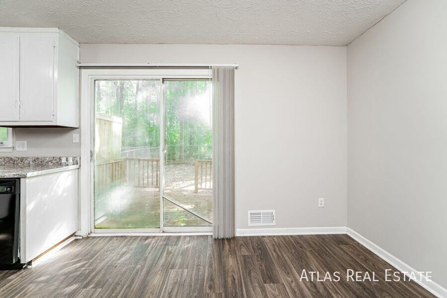 143 Highland Park Dr #143 - Photo 5 of 44