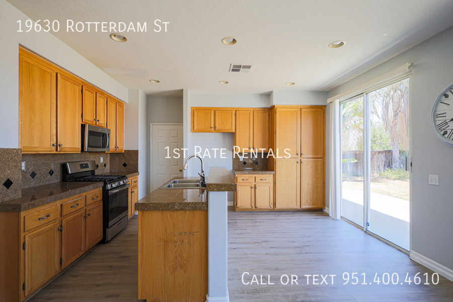 19630 Rotterdam St - Photo 7 of 20