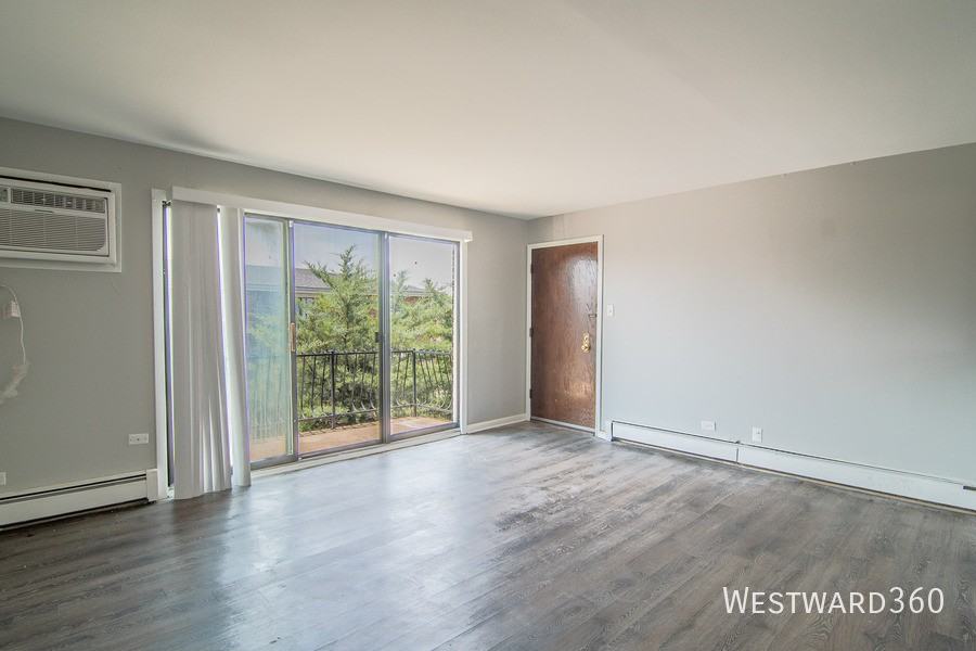 1665 Harbor Ave #3S - Photo 2 of 11