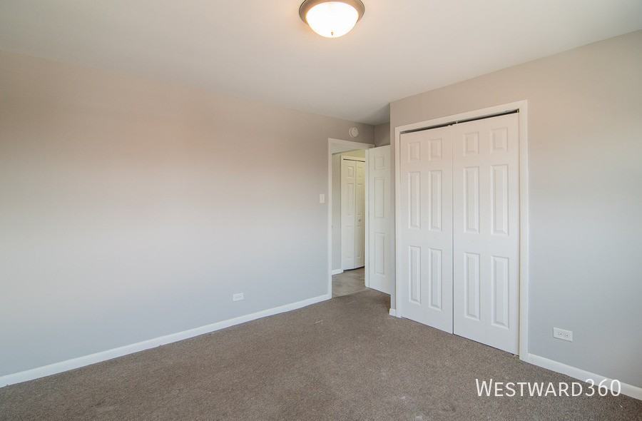 1665 Harbor Ave #3S - Photo 7 of 11