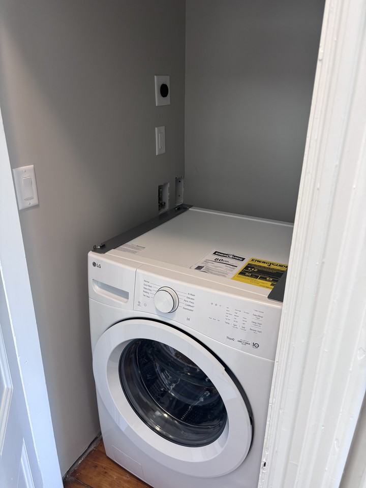 548 E Broadway #2 - Photo 2 of 17